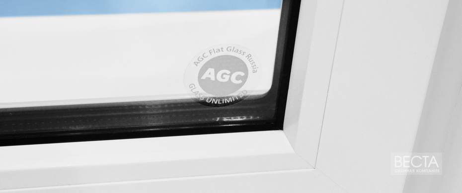 Окно ПВХ с этикеткой AGC